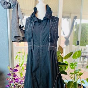 DZHAVAEL Couture Black, Separating Zip Front, Parachute Hem Dress. Sz. M